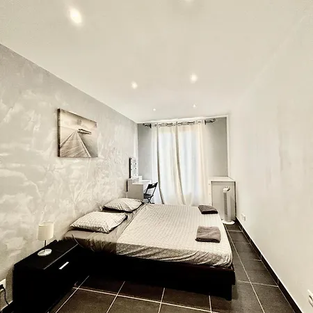 Le Port Apartment